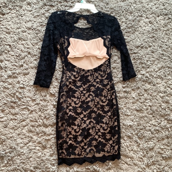 Dress open back - Picture 2 of 3